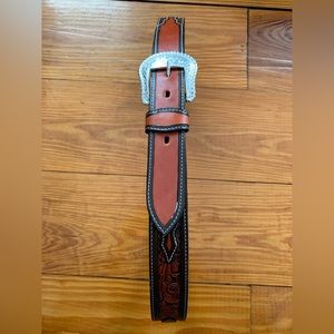 WESTERN MENS LEATHER Belt with embossing and inlay and metal conches